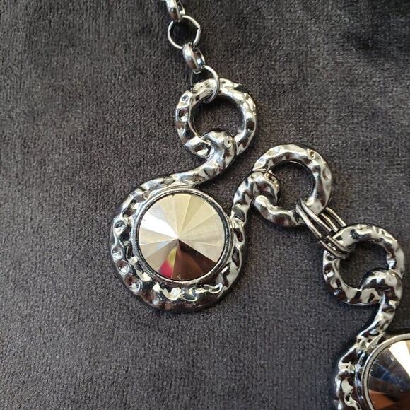 Womens Silver Three Dramatically Oil Spill Rhinestones Bib Necklace - Picture 5 of 6